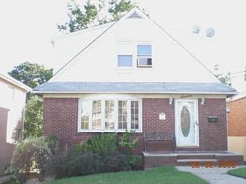 2nd image of 16 Vista Pl