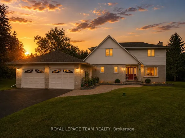 17 Maric Trl, North Grenville, ON K0G 1J0