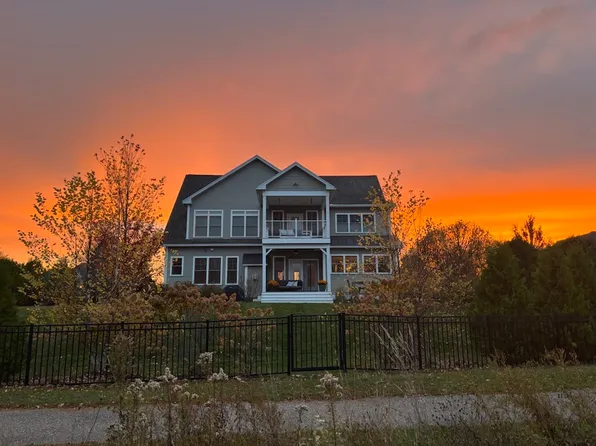451 Golf Course Rd, South Burlington, VT 05403