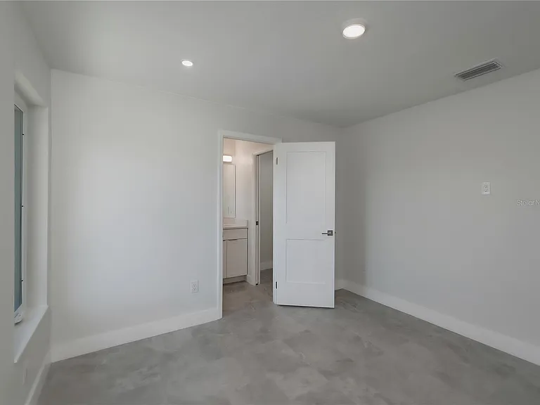 310 Hibiscus St #B — Photo 37