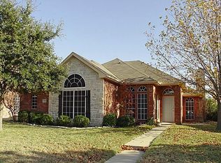 2882 Hampshire Ln, Rockwall, TX