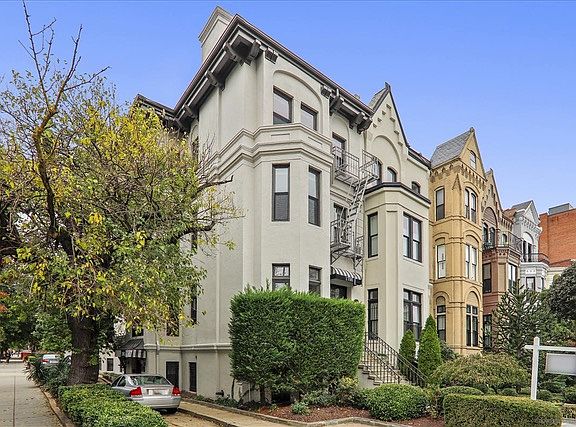 2nd image of 1700 19th St NW APT 4W