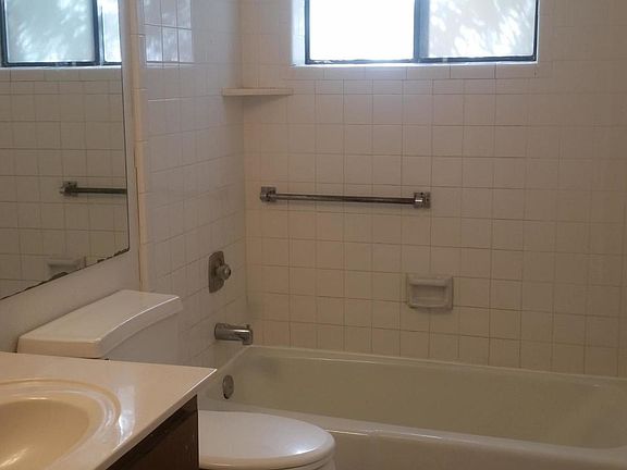 5th image of 725 E Dana Ave APT 101
