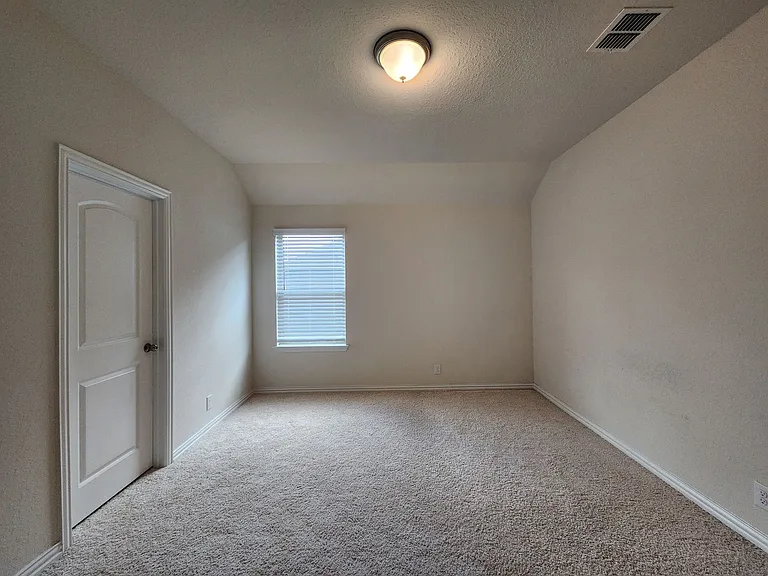 1647 Stone — Photo 34