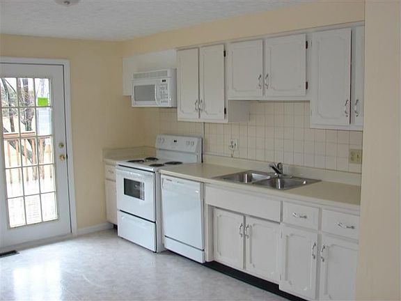 4th image of 4449 Tangent Dr