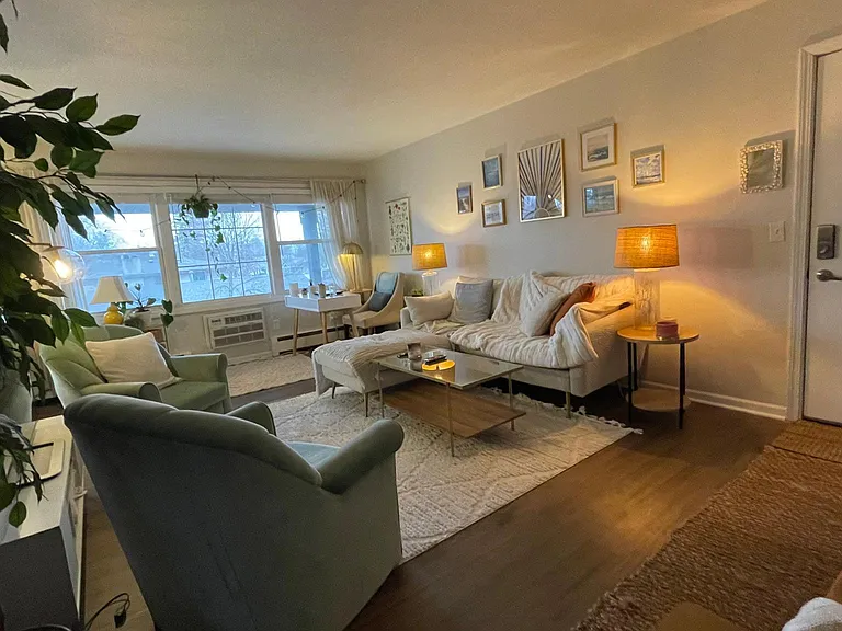 714 Spring St NE #10 — Photo 10