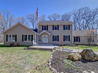 452 Adsit Crosby Rd, New Marlboro, MA 01230