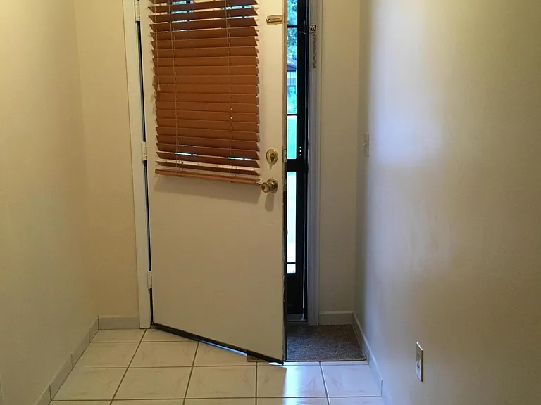 6485 Manila Dr — Photo 3