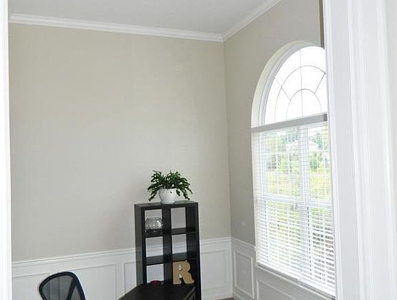 3rd image of 6357 Stoneridge Dr