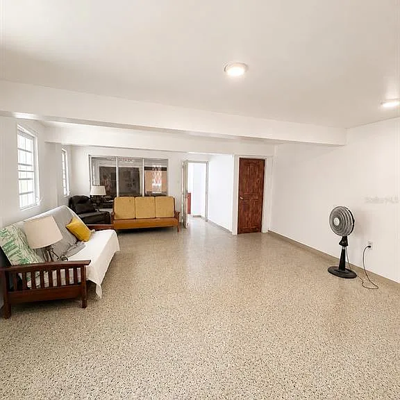 143 Calle Victoria — Photo 6