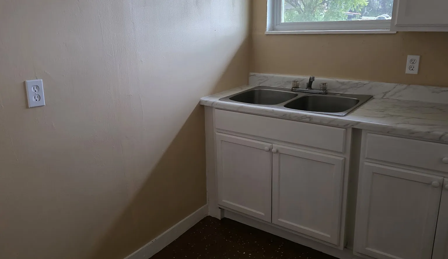 3 bed, 1220 sqft, $1,450 — Photo 4