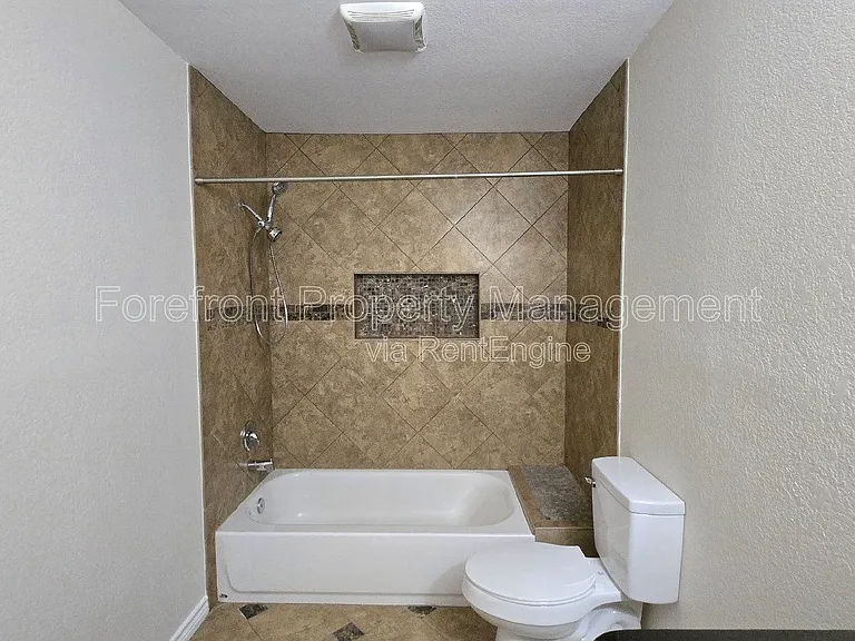 7609 Linkside St — Photo 31