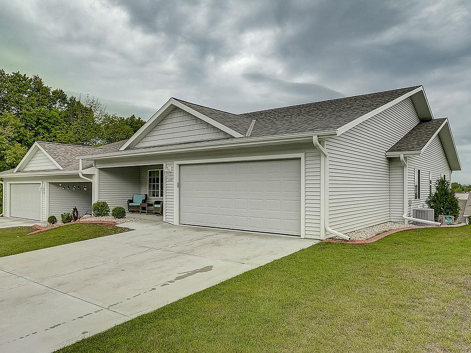 1st image of 1220 Fieldstone Dr