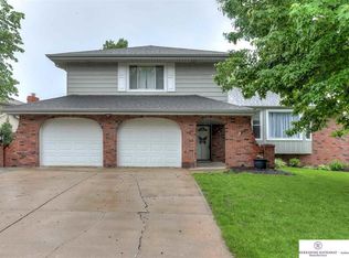 14921 Cedar Cir, Omaha, NE 68144