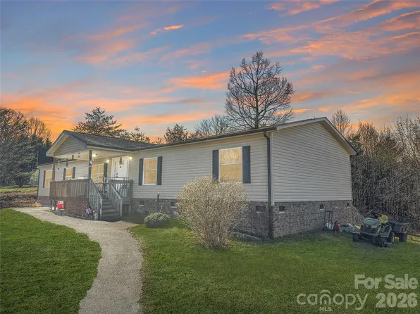 65 Skyview Ridge Dr, Marion, NC 28752