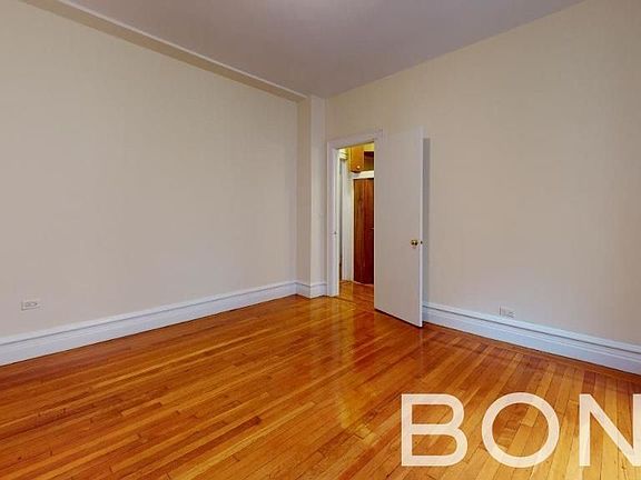 4th image of 3657 Broadway APT 7G