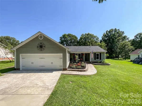103 Woodland Ln, Monroe, NC 28112