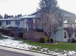 2460 Whitworth Ave, Richland, WA 99352