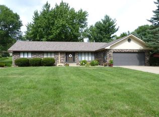 1433 Hazel St, Pella, IA 50219