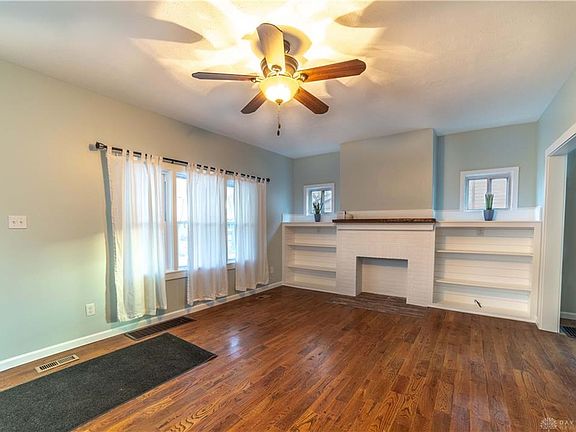 3rd image of 1237 Creighton Ave