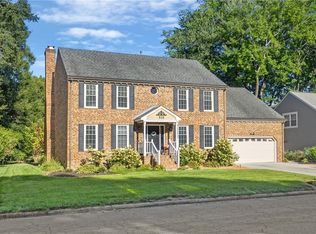 515 Las Gaviotas Blvd, Chesapeake, VA 23322