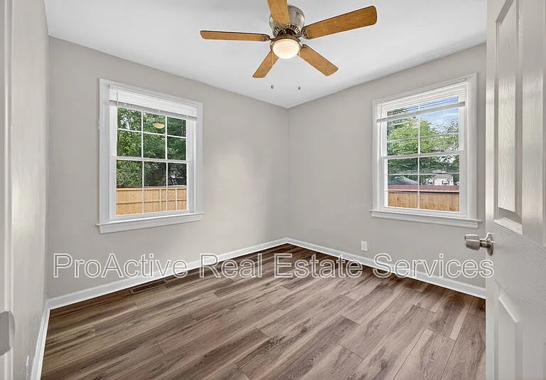 816 Martin Ave — Photo 9