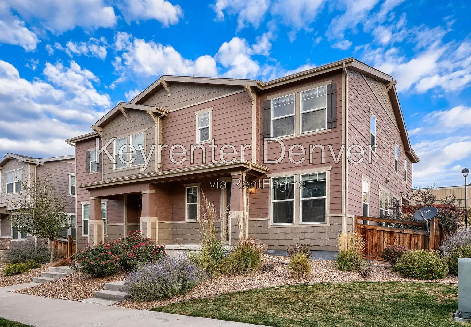 3 bed, 3.0 bath, 2208 sqft, $2,790 — Photo 1