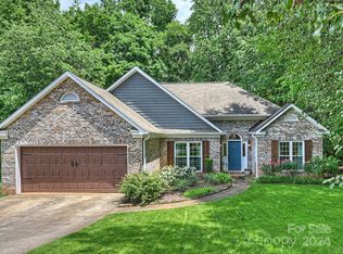 2130 Tanfield Dr, Matthews, NC 28105