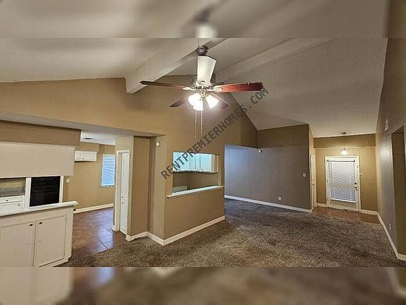 3rd image of 14807 Spring Lake Dr