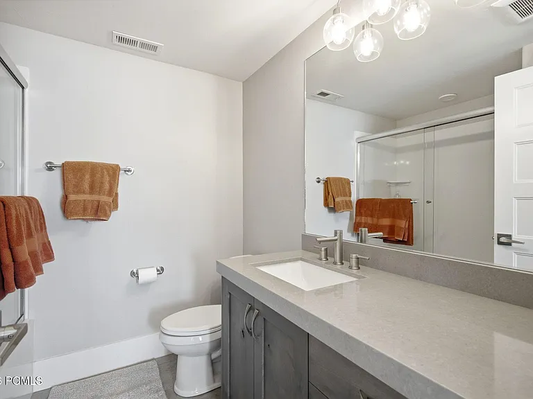 11293 N Shoreline Dr — Photo 37