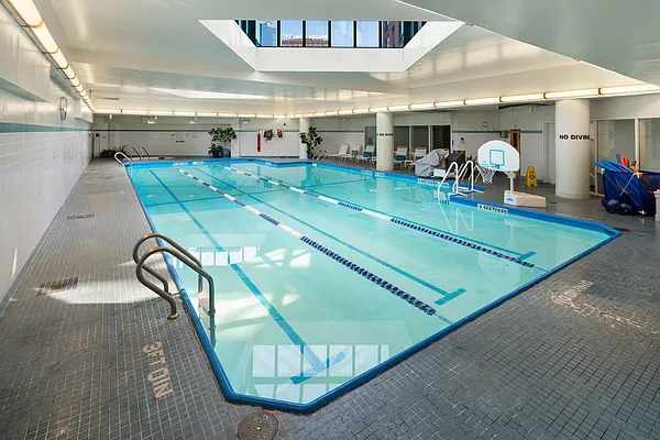 Sold by Compass | media 23