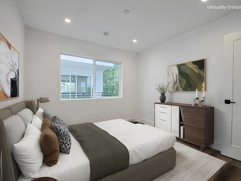 Luxury 3 & 4 Bed Townhomes a Short Walk to Topanga Village! — Photo 11
