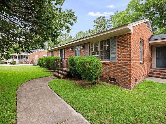 5th image of 213 Delane Dr
