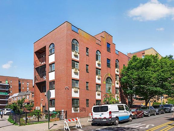 2nd image of 42-60 Colden Street #4A