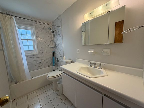 4th image of 1746 S Railroad Ave