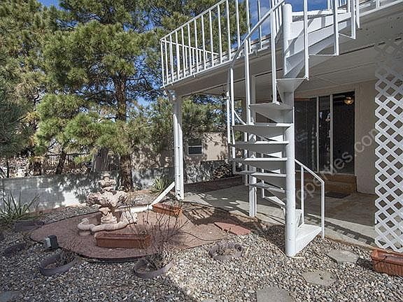 2nd image of 4713 Westridge Pl NE