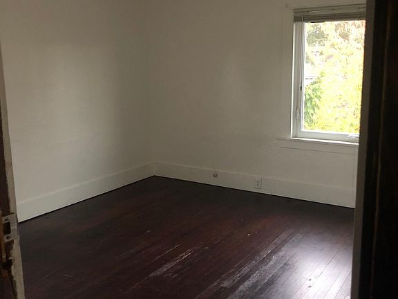 3rd image of 947 S Sheridan Ave #A