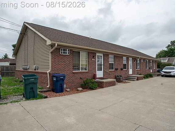 3rd image of 1518 Hanover St