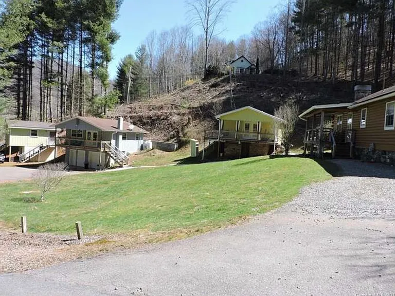 Baldridge Dr — Photo 2