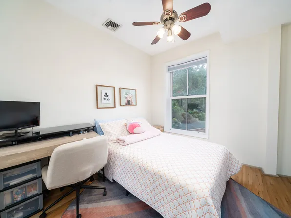 106 Washington Street image 9 of 14