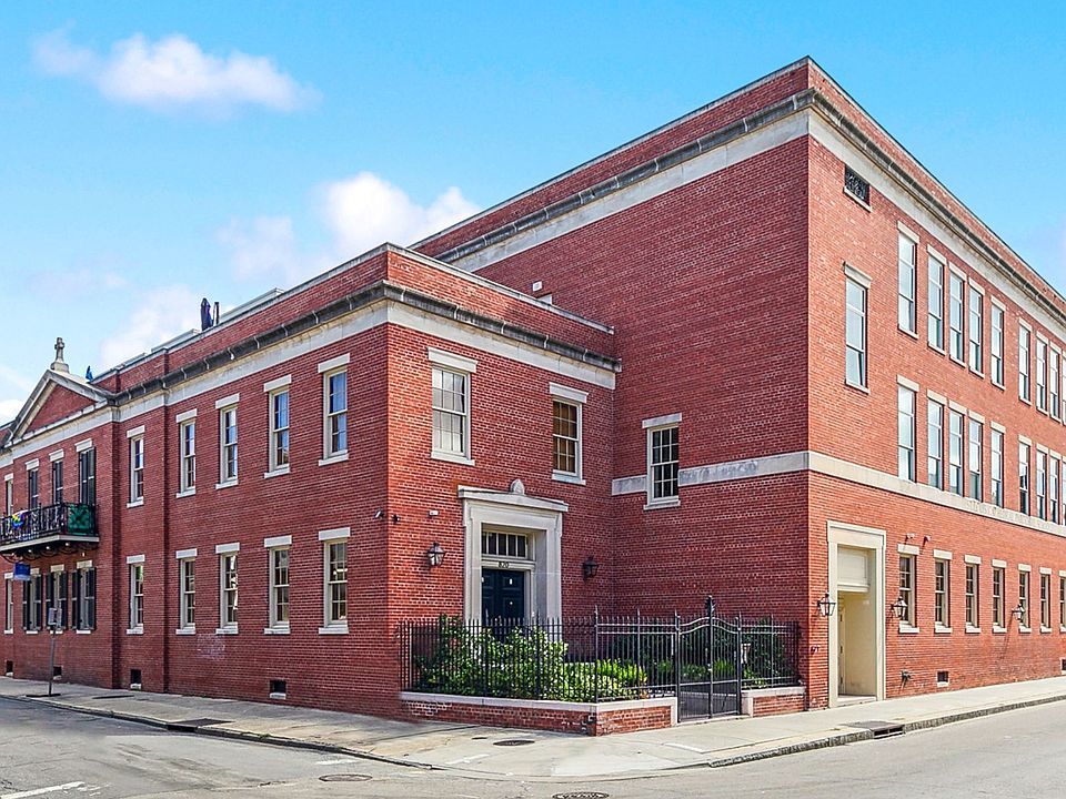 1st image of 818 Dauphine St #Townhouse 101