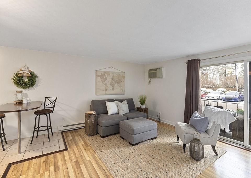 1st image of 53 Fountain Ln APT 8