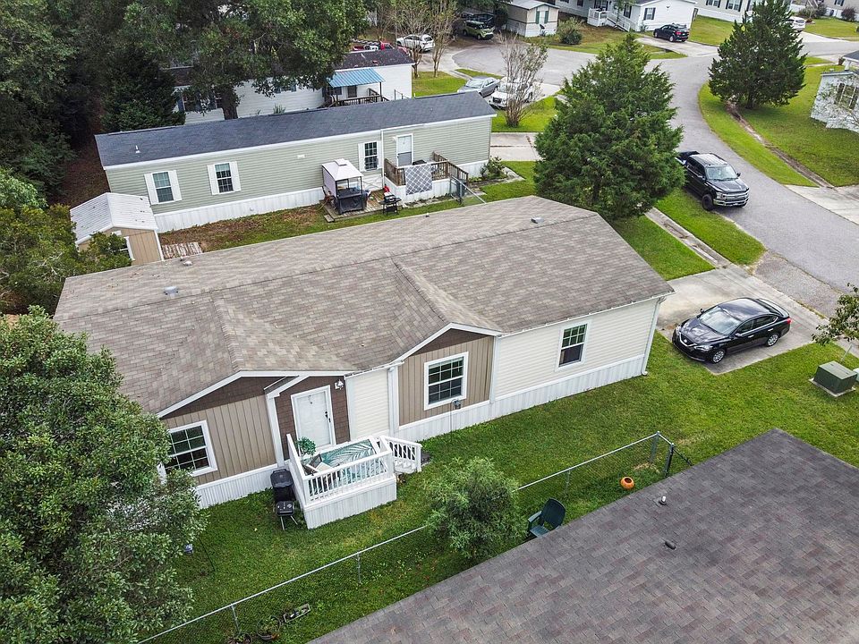 1st image of 7529 Aubrey Ln.