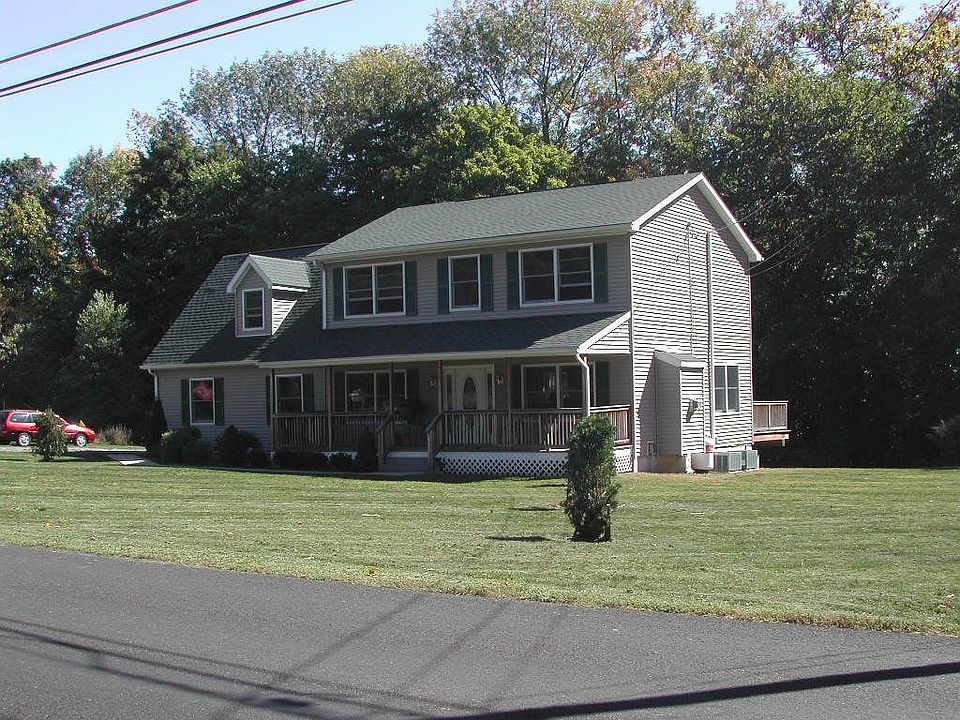 New Paltz Colonial