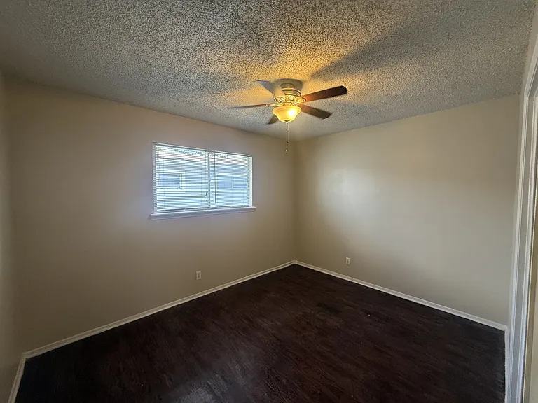 1243 N Lbj Dr #B — Photo 13