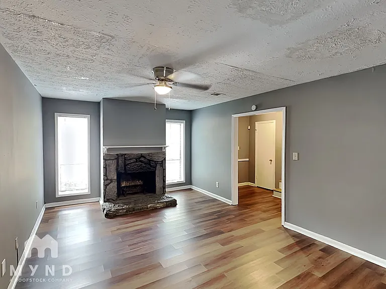 2340 Beaver Ruin Rd #71 — Photo 3