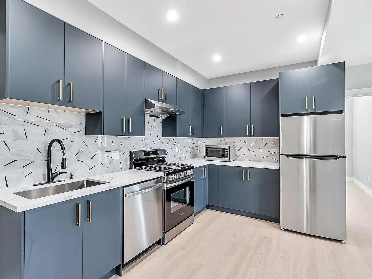1 bed, $1,100 — Photo 3