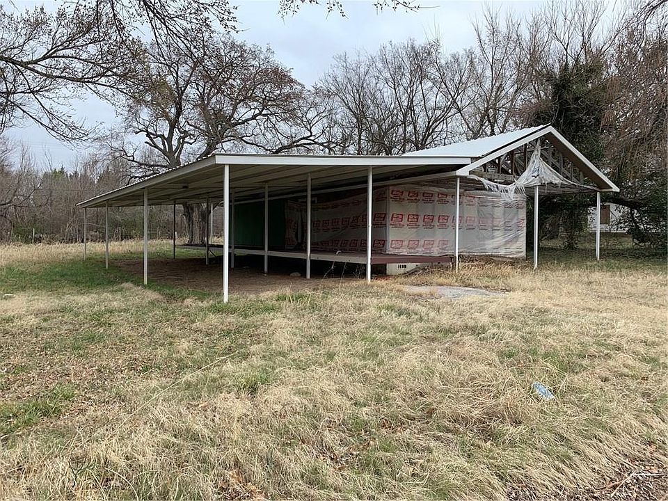 1st image of 4213 NE 20th St