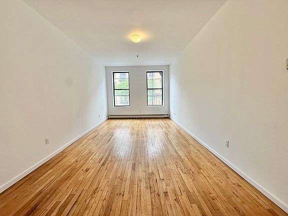 2nd image of 2074 Douglas Ave #2B