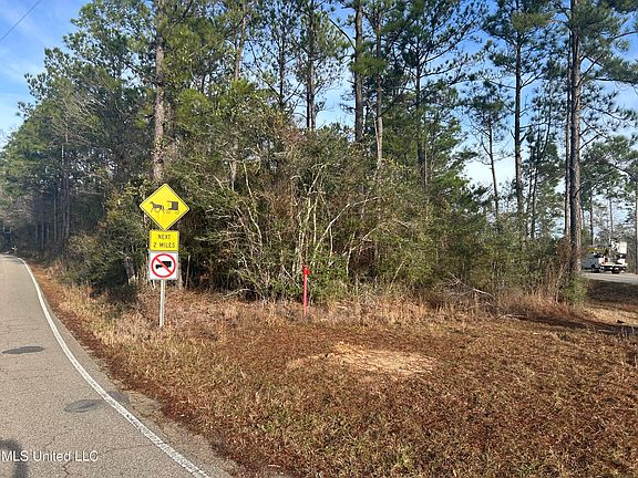 3rd image of Na Firetower Rd